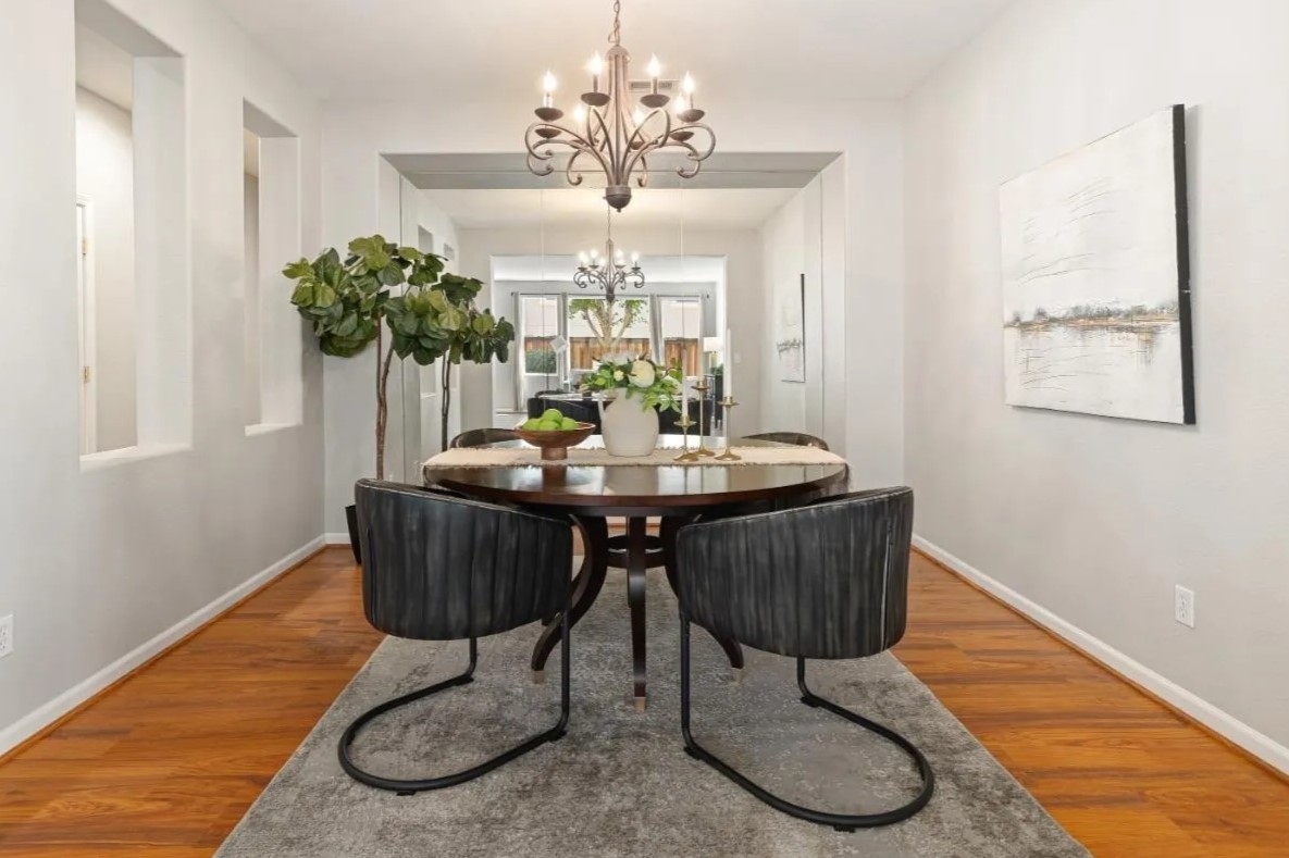 Entry living room after Sunny Hill Court home staging