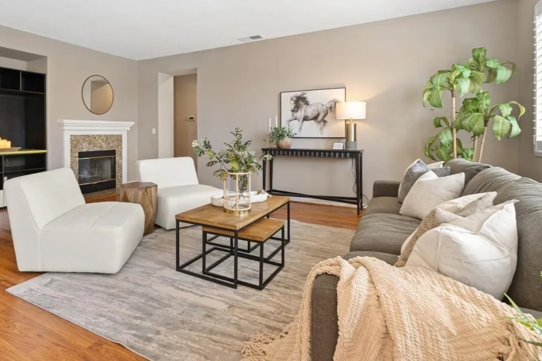 Living room after Sunny Hill Court home staging