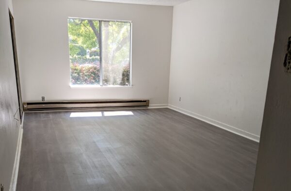 empty bedroom before home staging