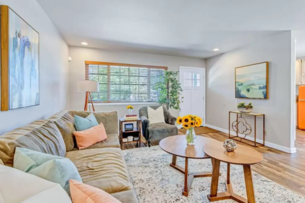 living room in Northern California that has been redesigned by RC Designs and Staging